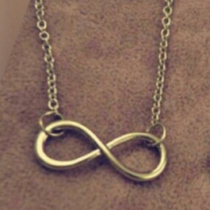 Infinity Necklace - Trinket Square