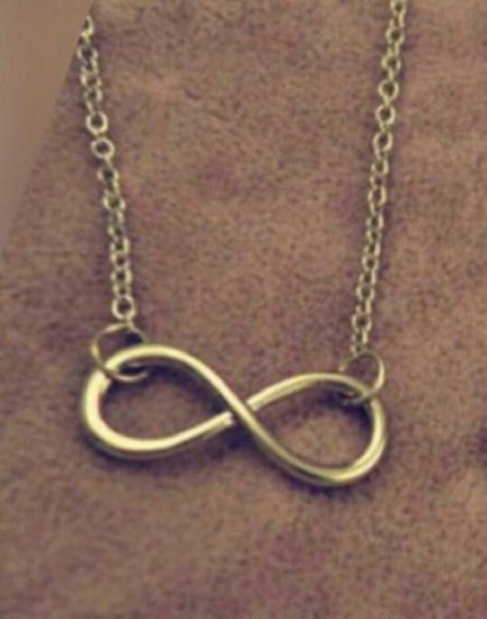 Infinity Necklace - Trinket Square