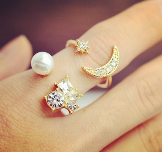 Moon & Star Ring Set - Trinket Square