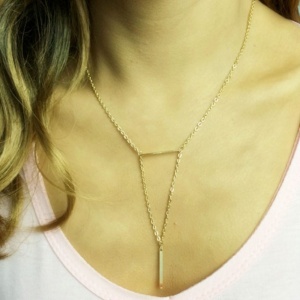 Triangle Bar Necklace - Trinket Square (1)