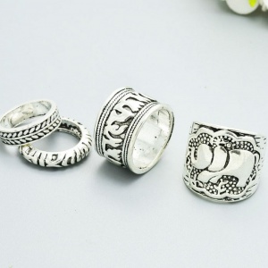 Vintage Ring Set - Trinket Square