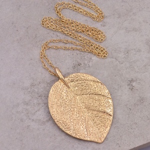 Gold Leaf Necklace - Trinket Square (1)