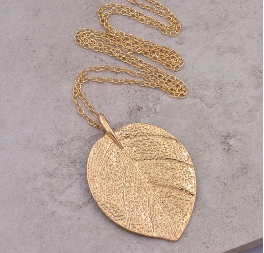 Gold Leaf Necklace - Trinket Square (1)