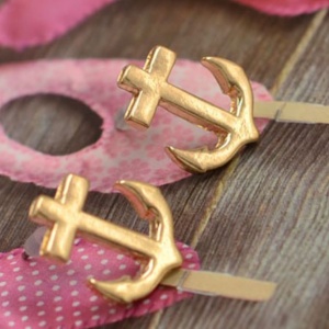 anchor-earrings-gold-trinket-square-3