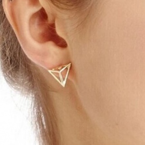 pyramid-studs-trinket-square